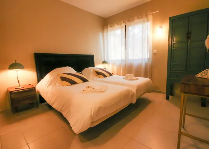 Daire Le Celya, Jacuzzi Et Parking Privatif Avec Borne De Recharge Voiture Electrique *