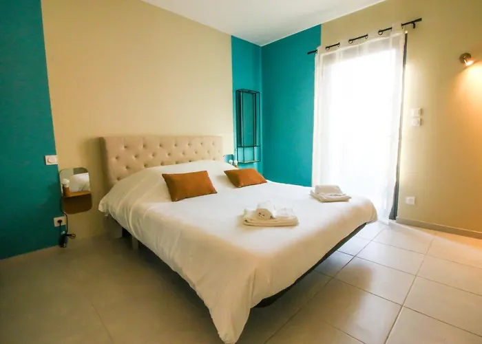 Le Celya, Jacuzzi Et Parking Privatif Avec Borne De Recharge Voiture Electrique